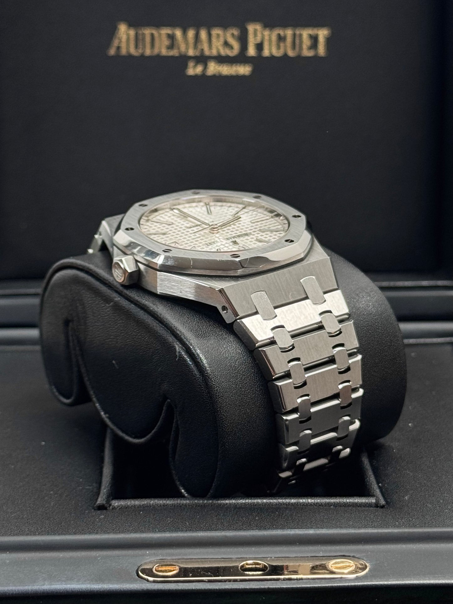 Audemars Piguet Royal Oak 41mm 15400ST / 2013 / Box & Archiv Extrakt / Top Zustand