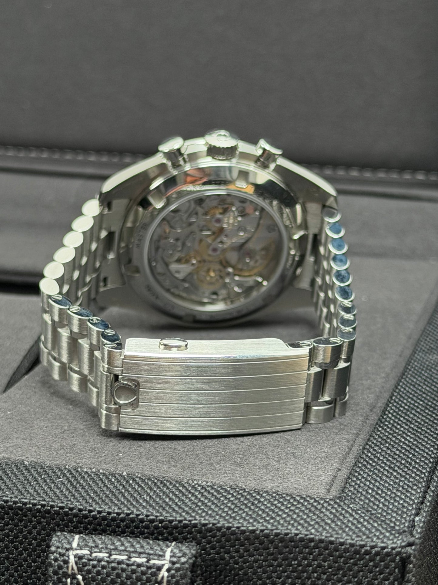 Omega Speedmaster Moonwatch Professional Weiß / 2025 / Full Set / Neuwertig