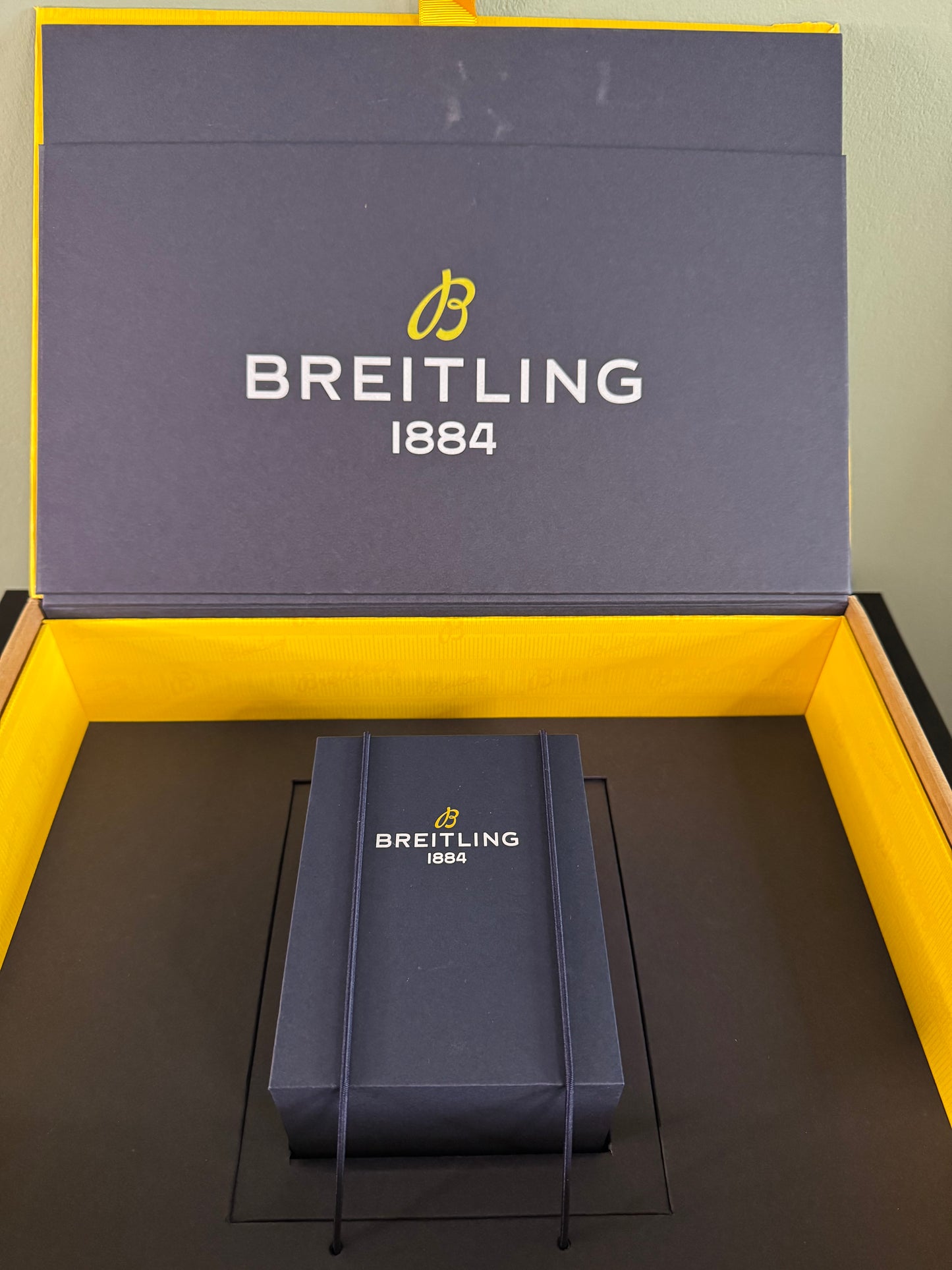 Breitling Chronomat B01 42 Blau / 2021 / Full Set