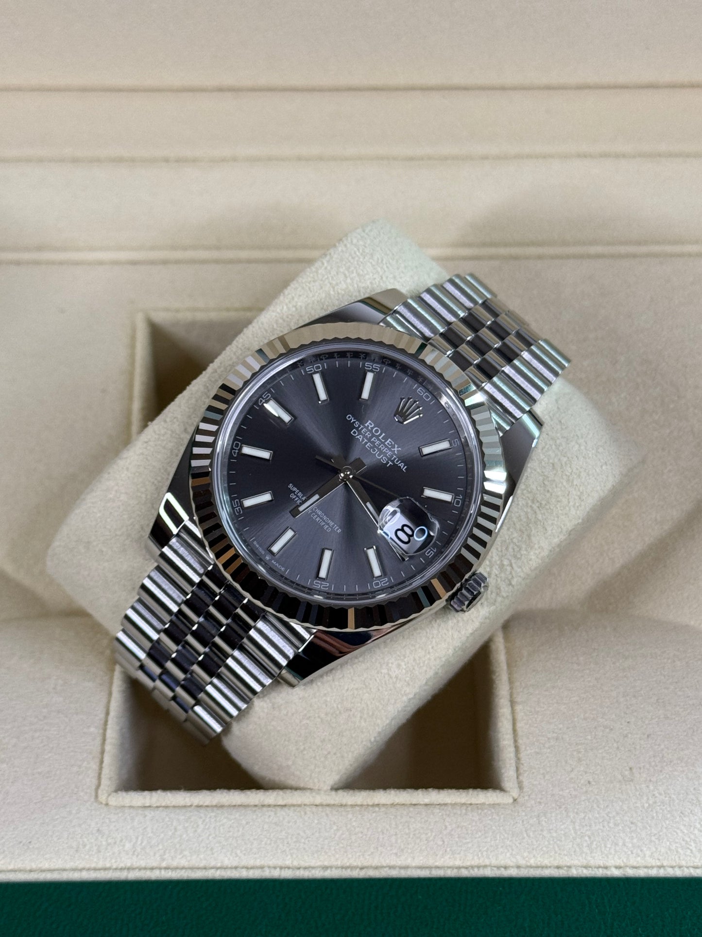 Rolex Datejust 41 126334 Rhodium / 2021 / Full Set / Ungetragen