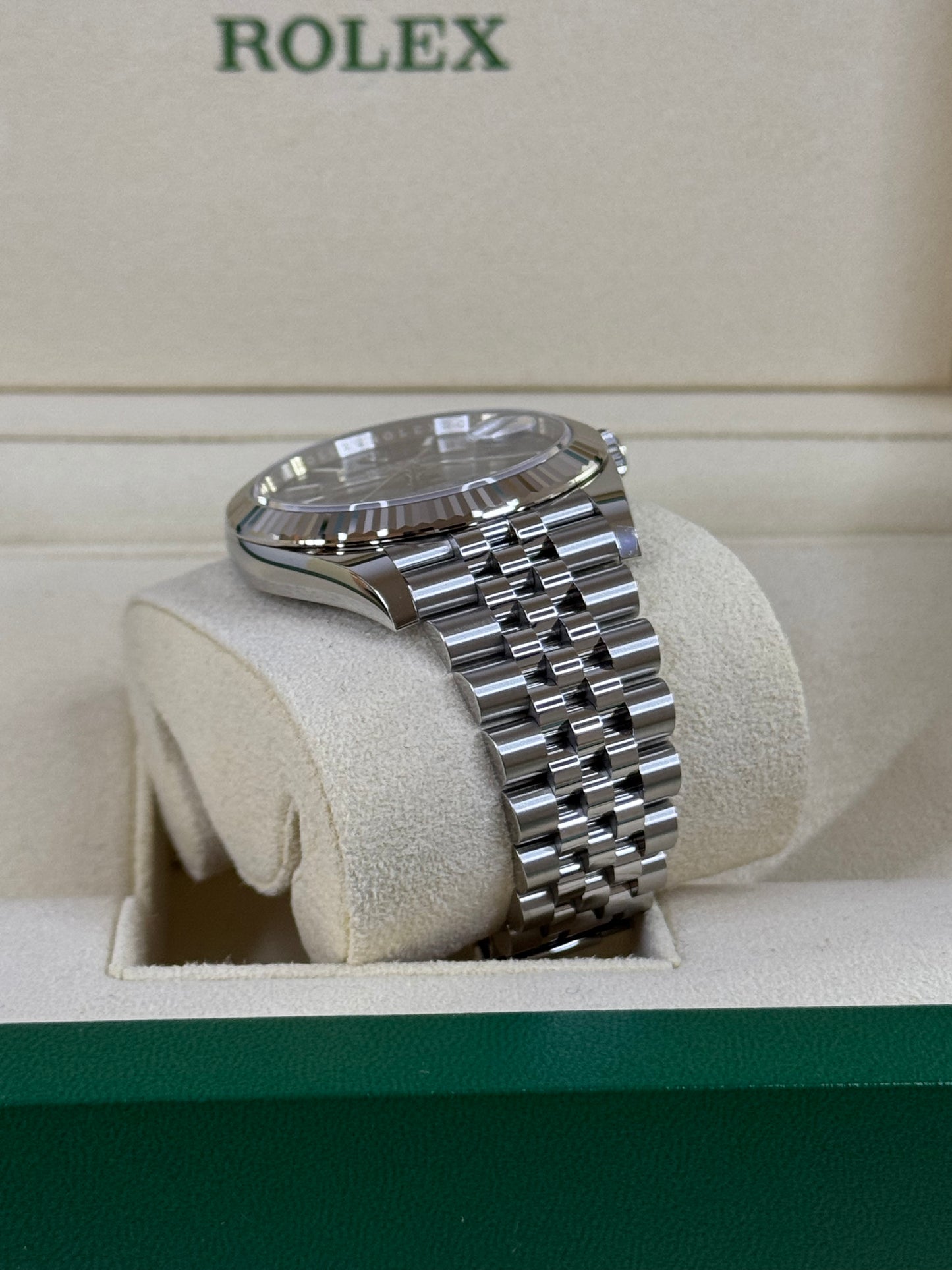 Rolex Datejust 41 126334 Rhodium / 2021 / Full Set / Ungetragen