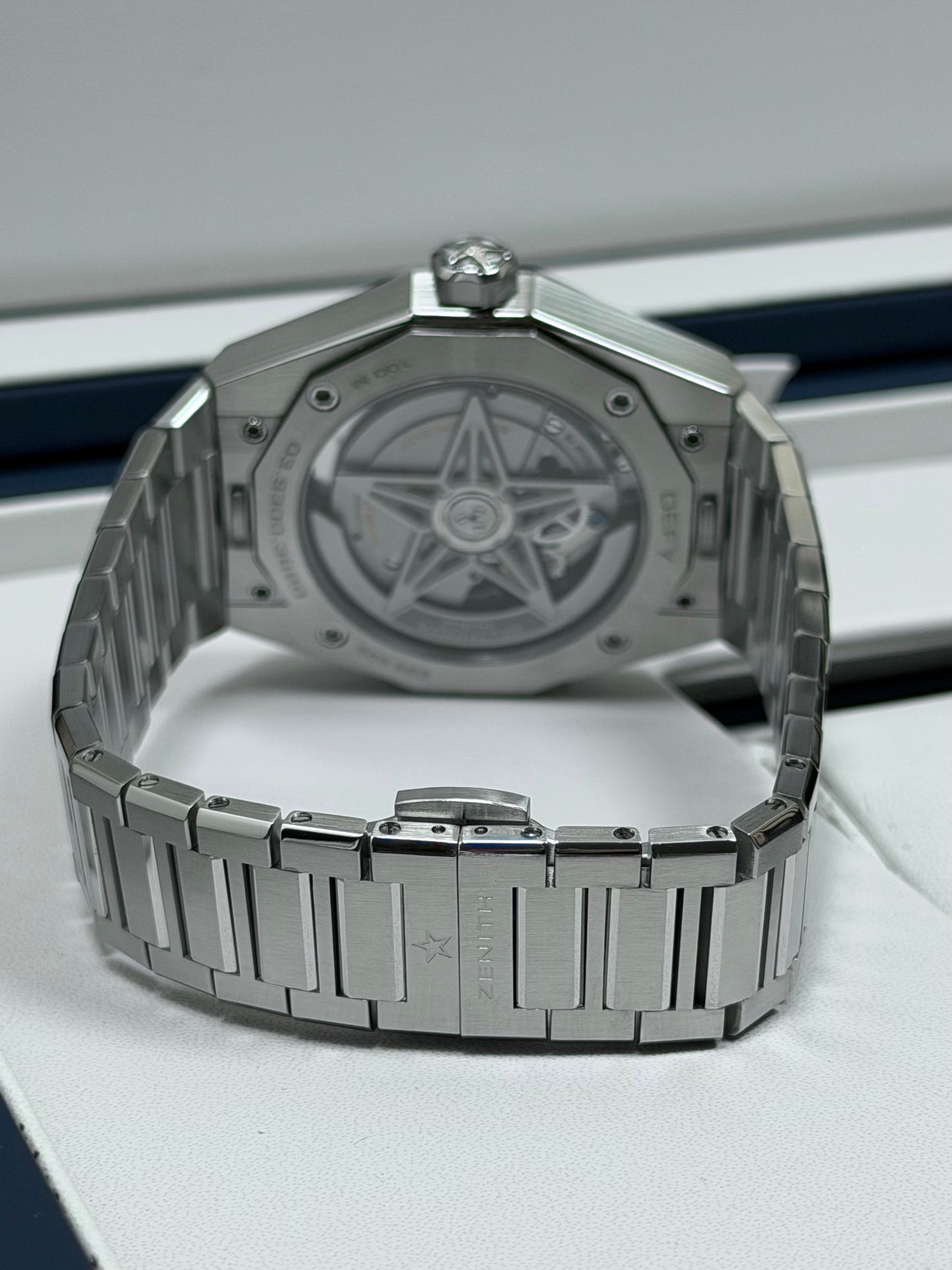 Zenith Defy Skyline 41 mm Blau / 2022 / Full Set / Ungetragen