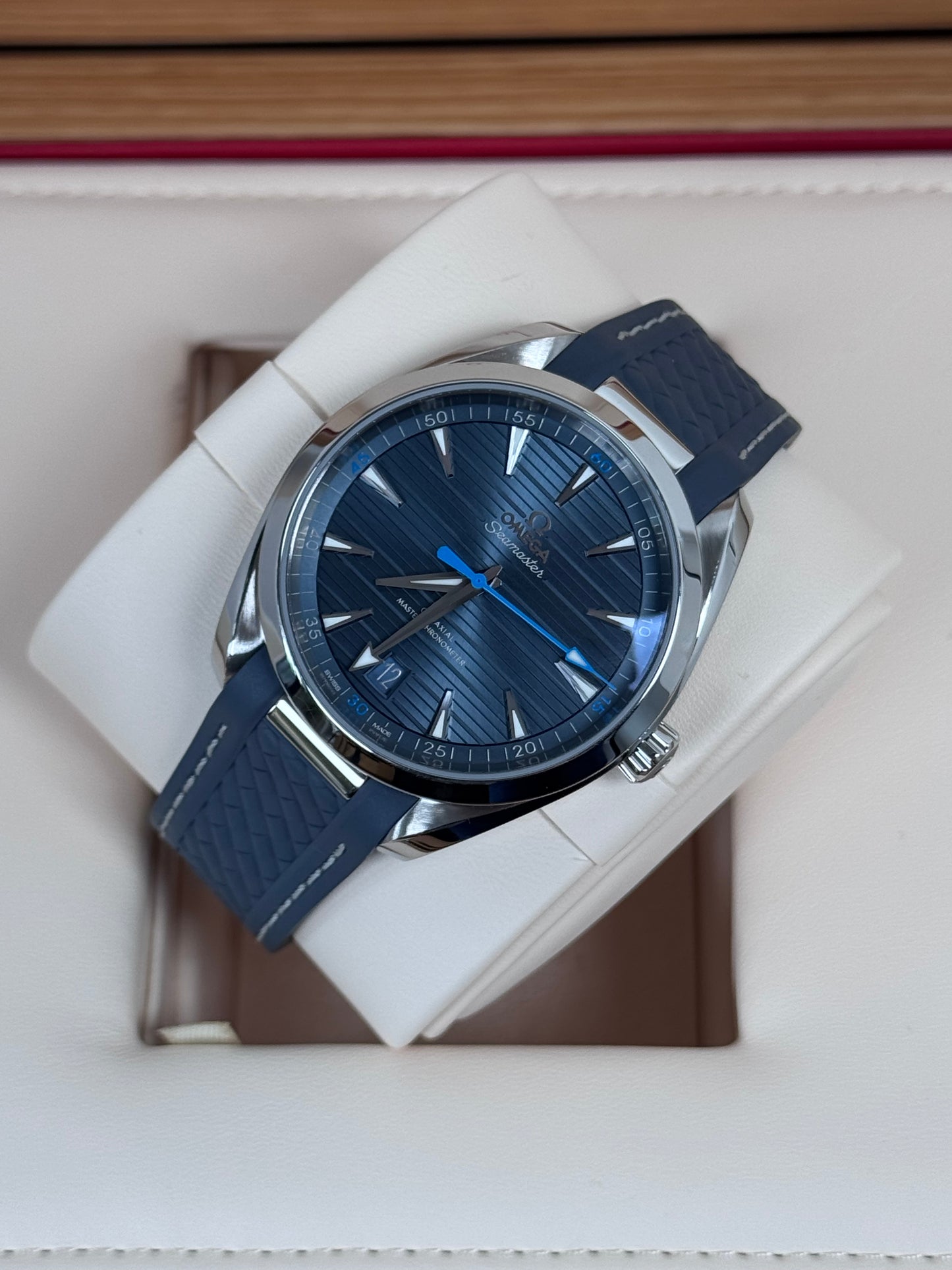 Omega Seamaster Aqua Terra 150 M Blau / 2024 / Full Set / Top Zustand