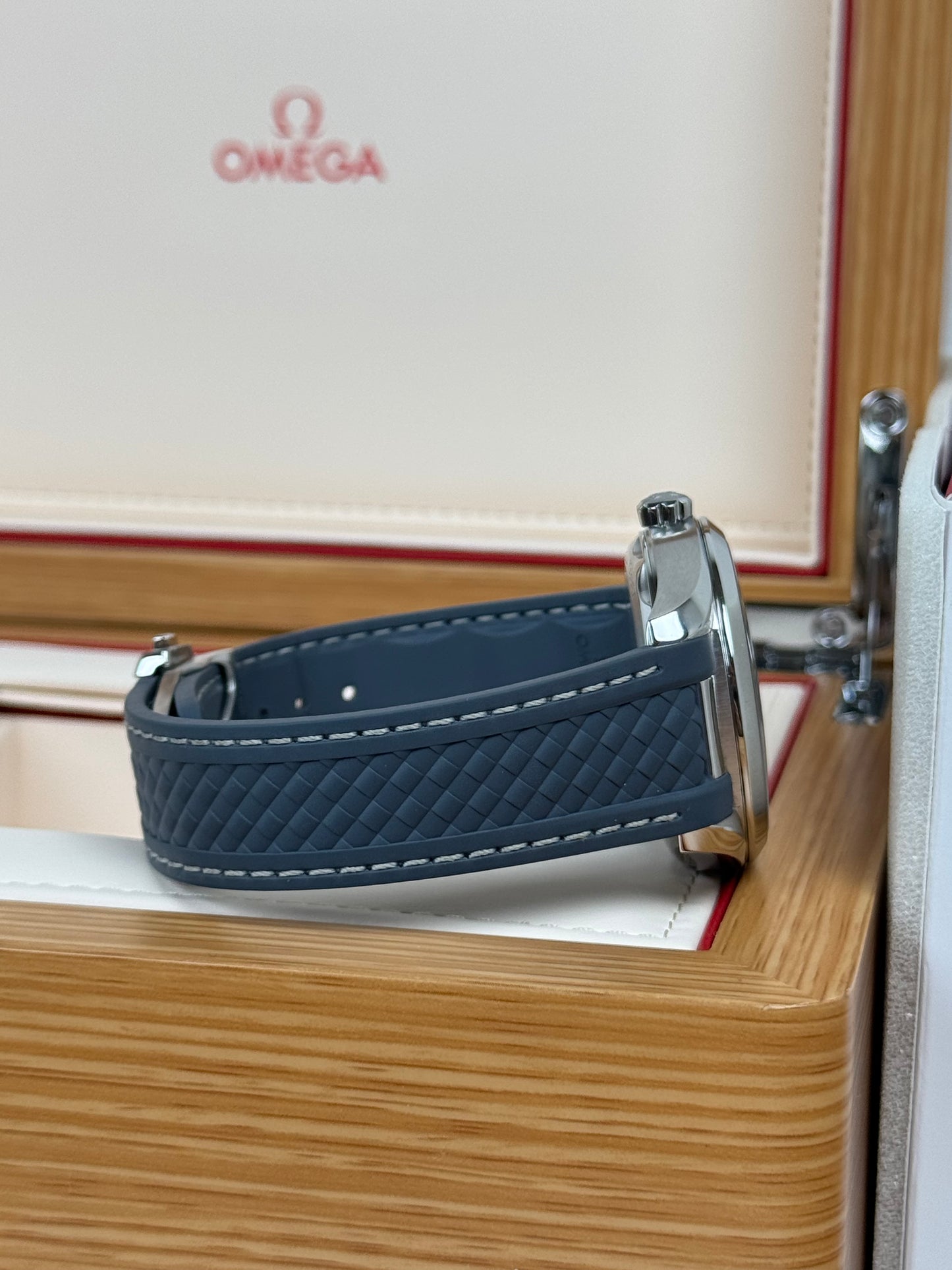 Omega Seamaster Aqua Terra 150 M Blau / 2024 / Full Set / Top Zustand