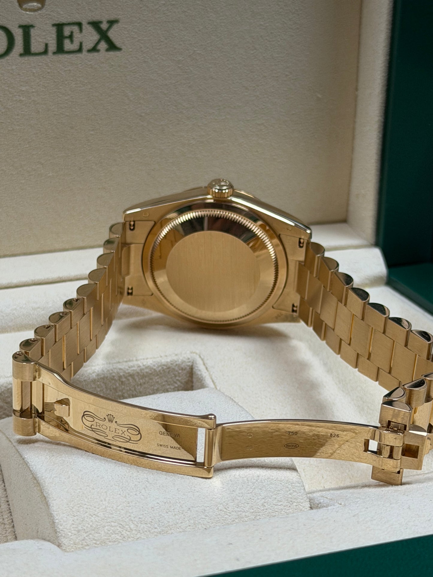 Rolex Day-Date 36 18K Gelbgold / 2015 / Full Set / Top Zustand