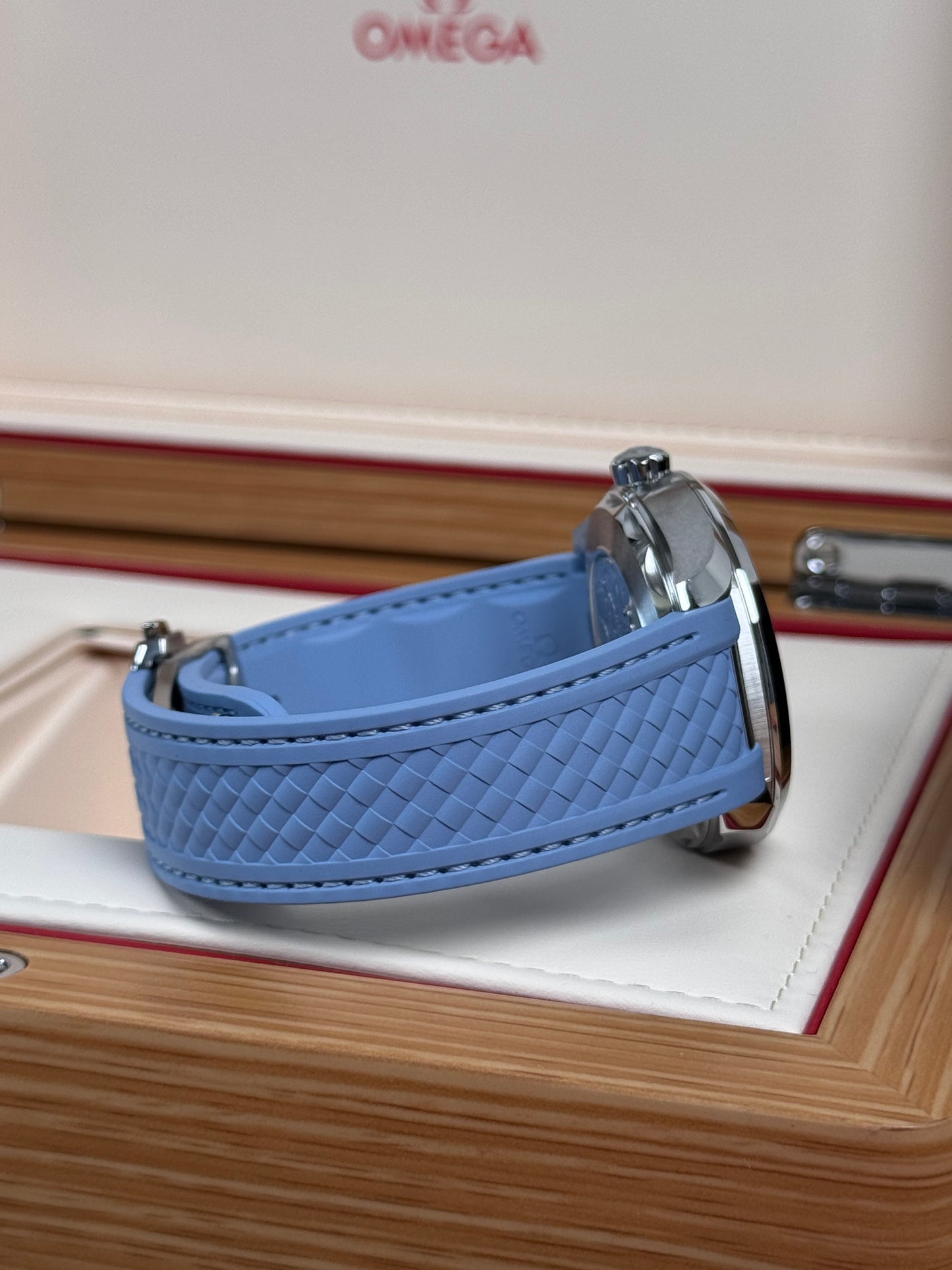 Omega Seamaster Aqua Terra 150 M Summer Blue / 2025 / Full Set / Neuwertig