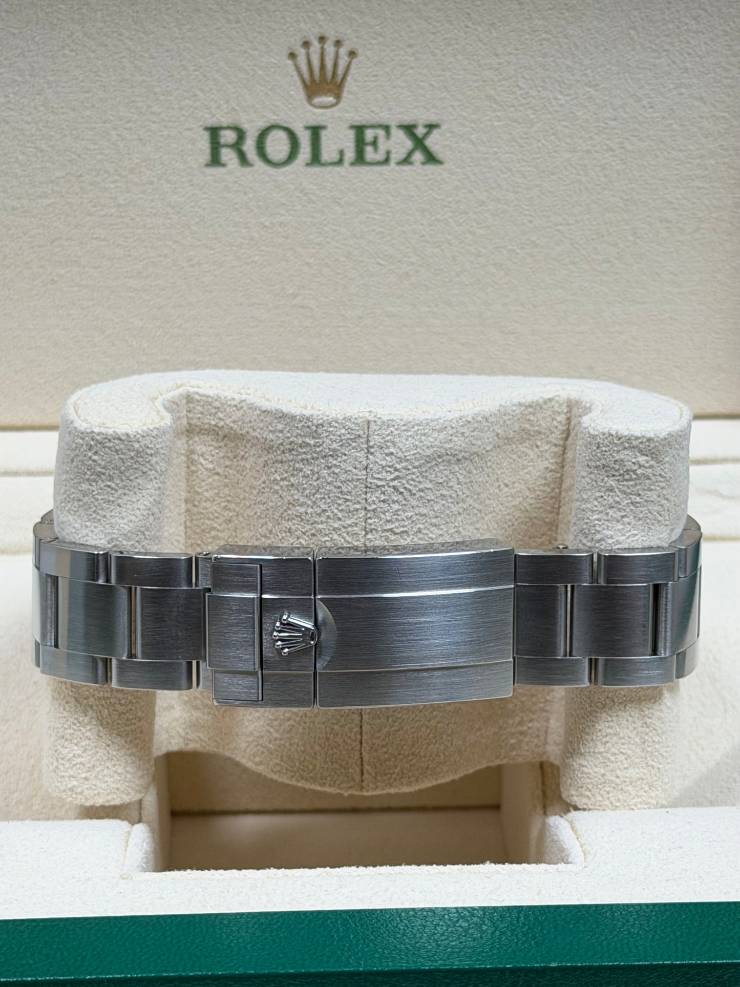 Rolex Explorer 40 224270 / 2024 / Full Set / Top Zustand