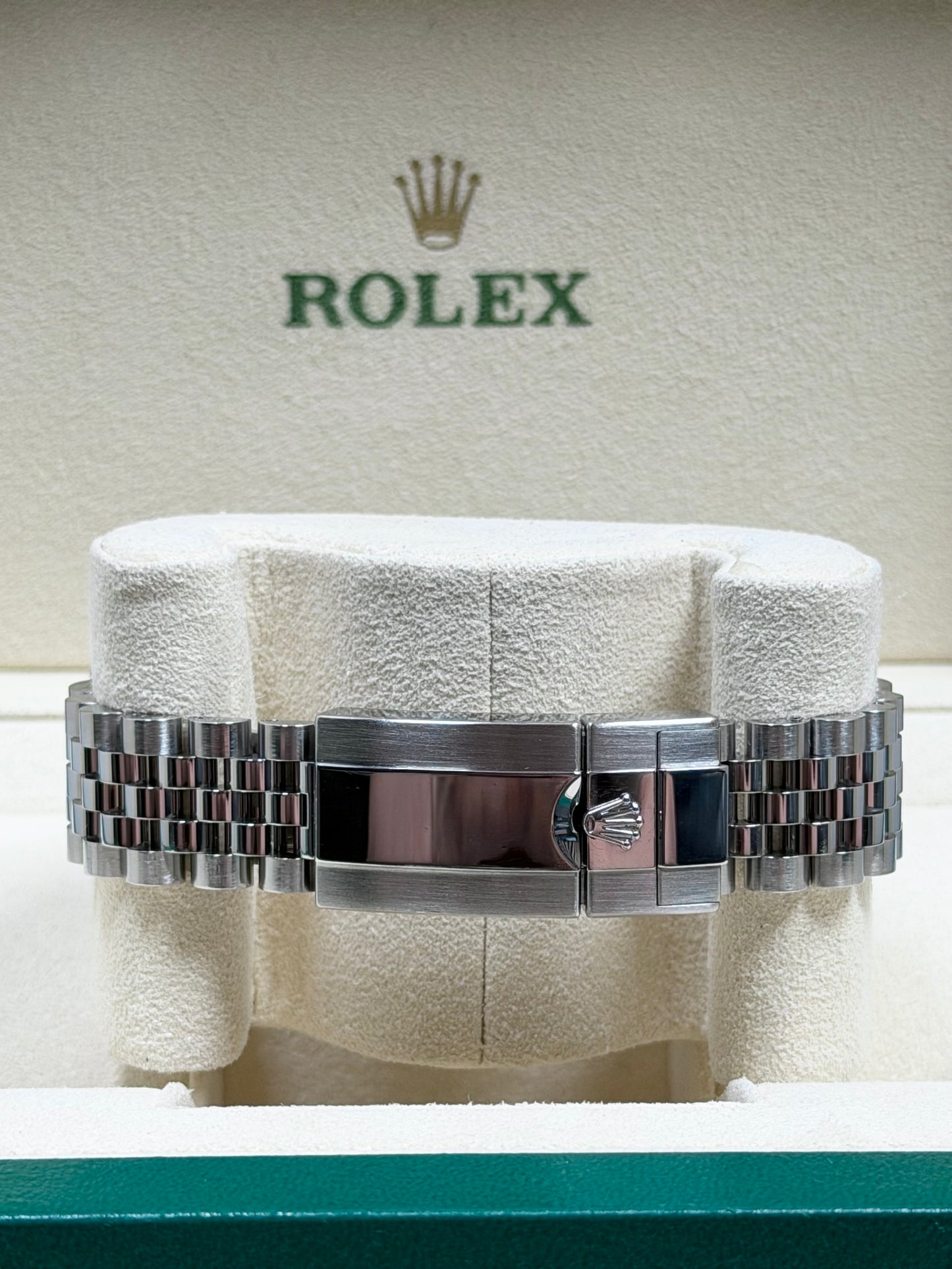 Rolex GMT Master 2 "Pepsi" 126710BLRO / 2021 / Full Set / Sehr gut