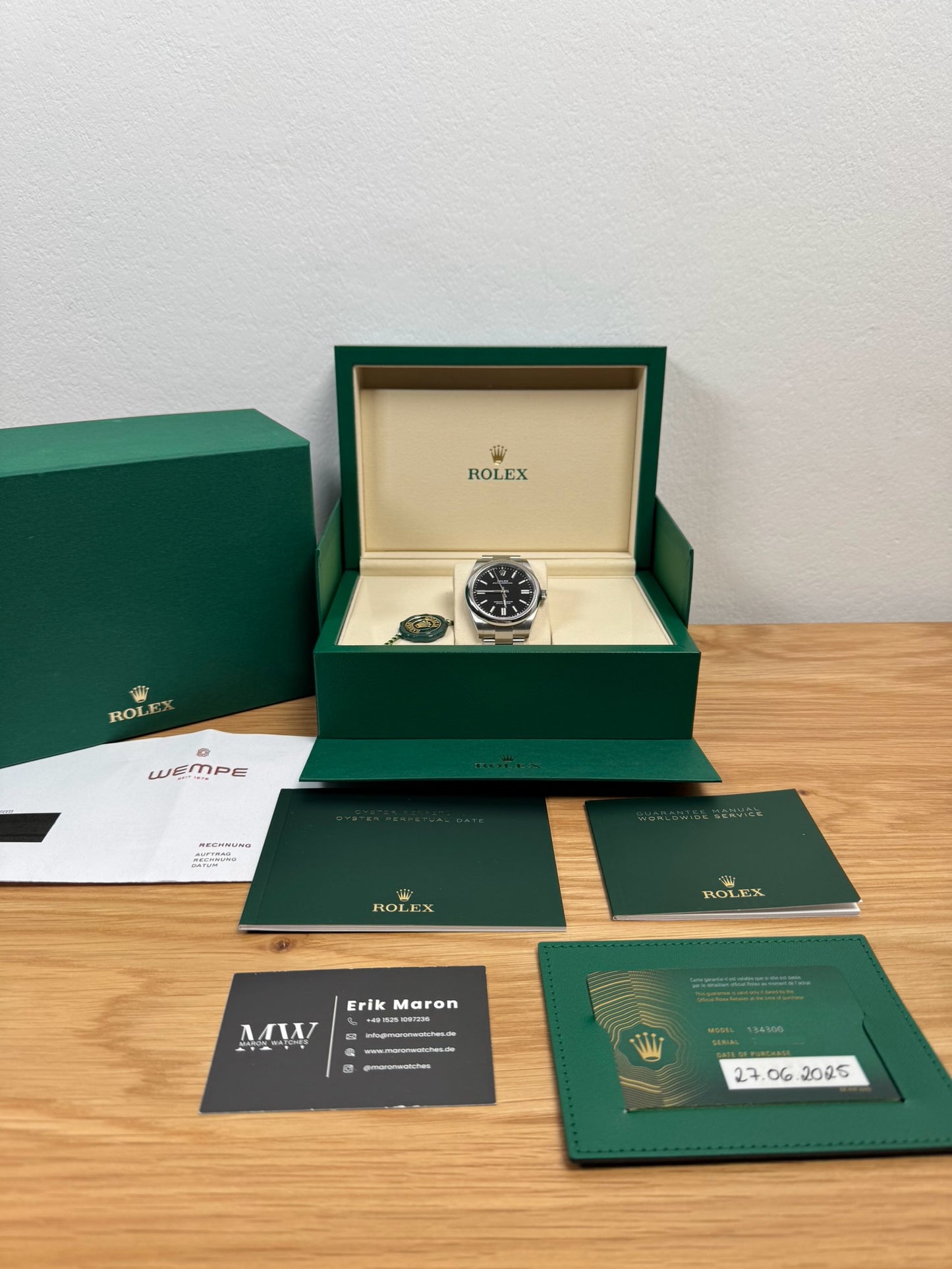 Rolex Oyster Perpetual 41 Schwarz 134300 / 2025 / Full Set / Ungetragen