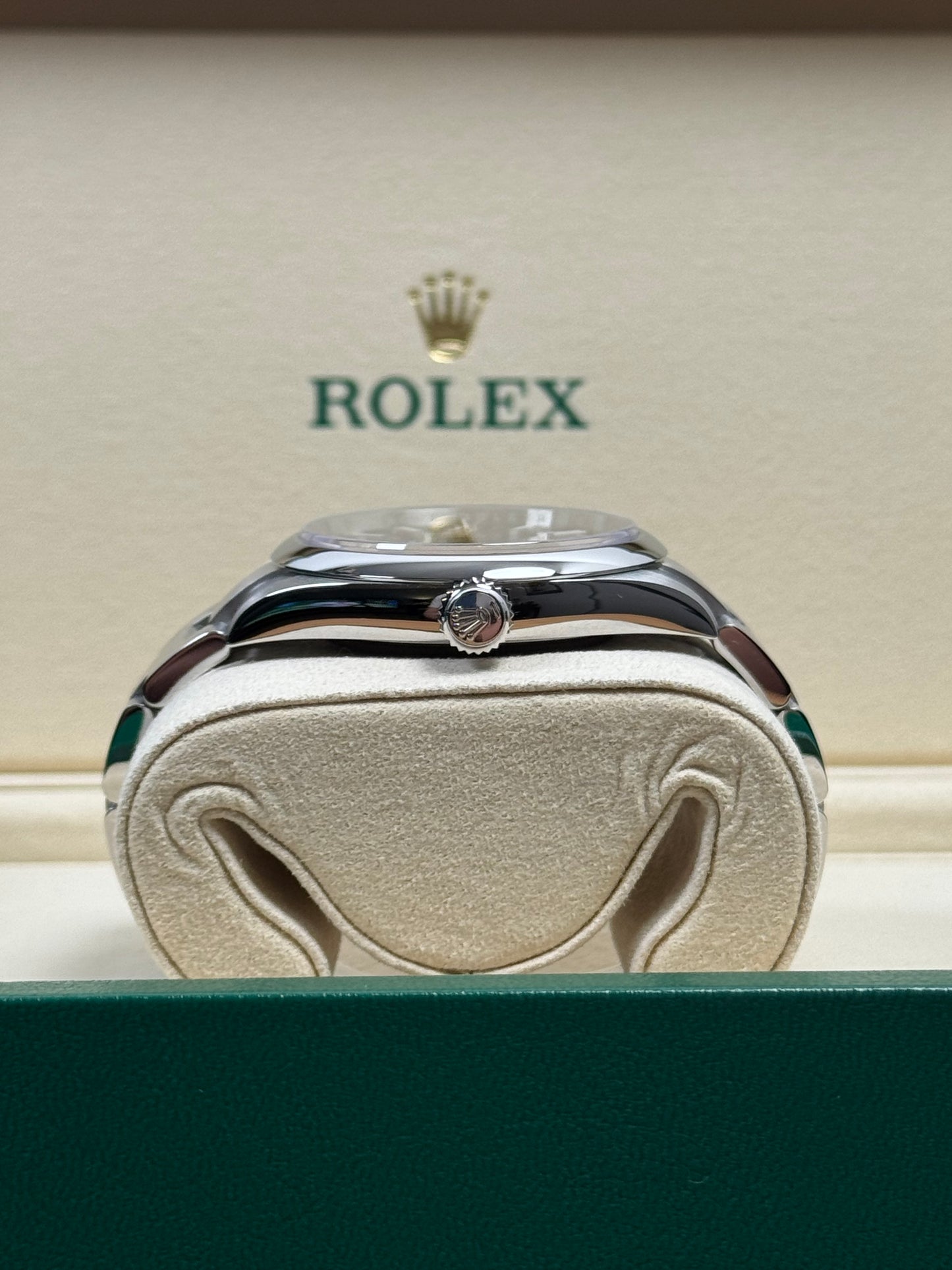 Rolex Oyster Perpetual 41 Schwarz 134300 / 2025 / Full Set / Ungetragen