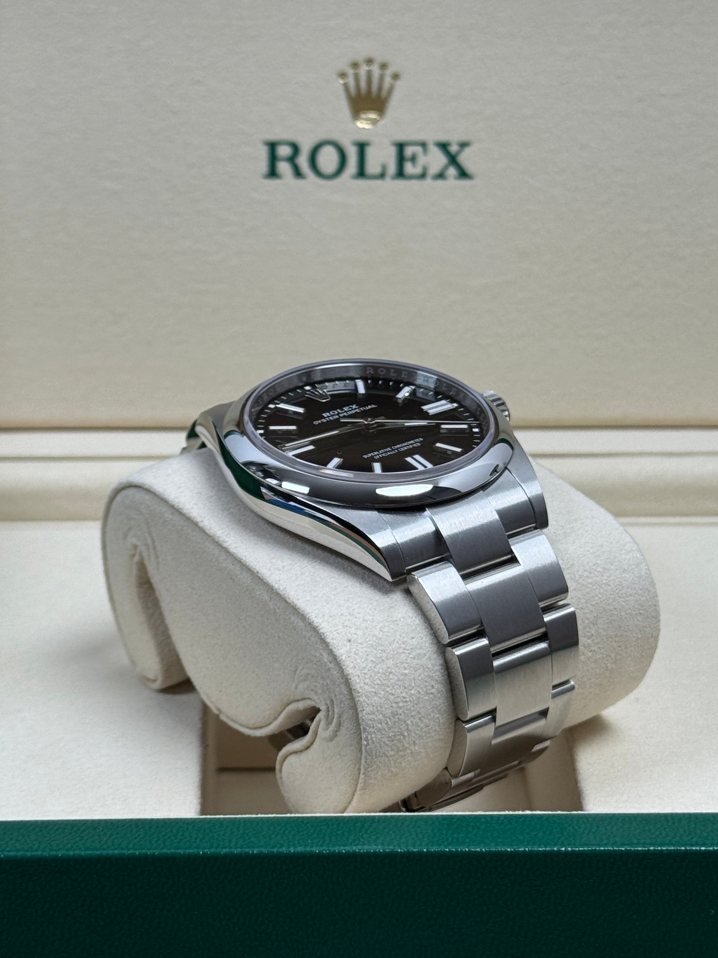 Rolex Oyster Perpetual 41 Schwarz 134300 / 2025 / Full Set / Ungetragen