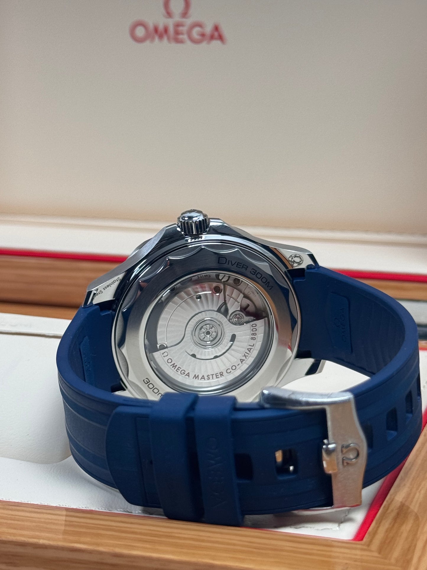 Omega Seamaster Diver 300M Grau Blau / 2020 / Full Set / Sehr gut