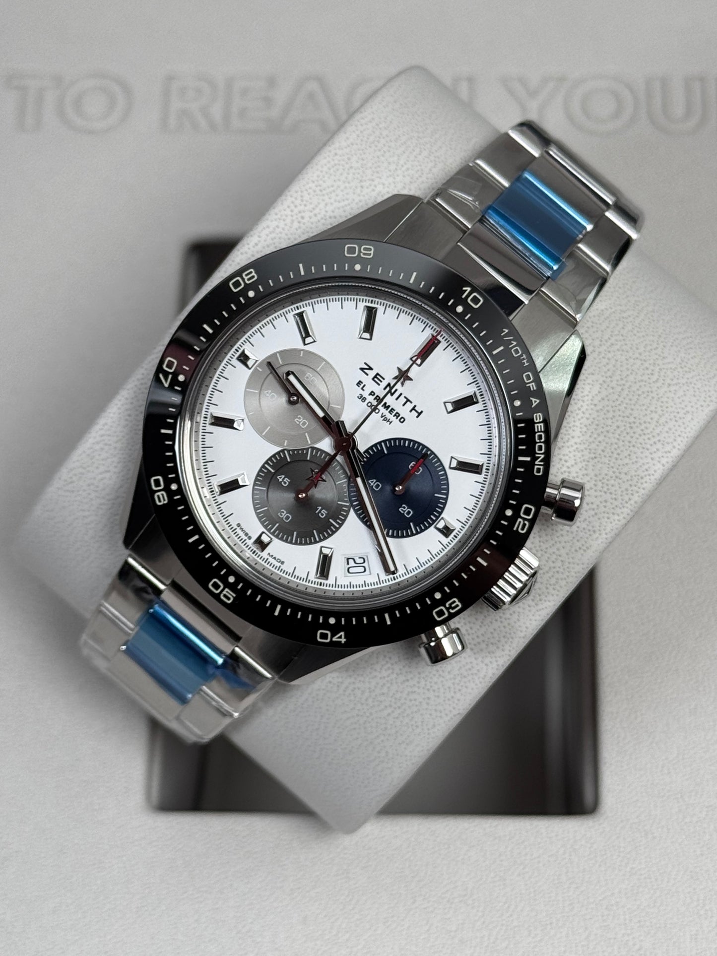 Zenith Chronomaster Sport Weiß / 2025 / Full Set / Neuwertig