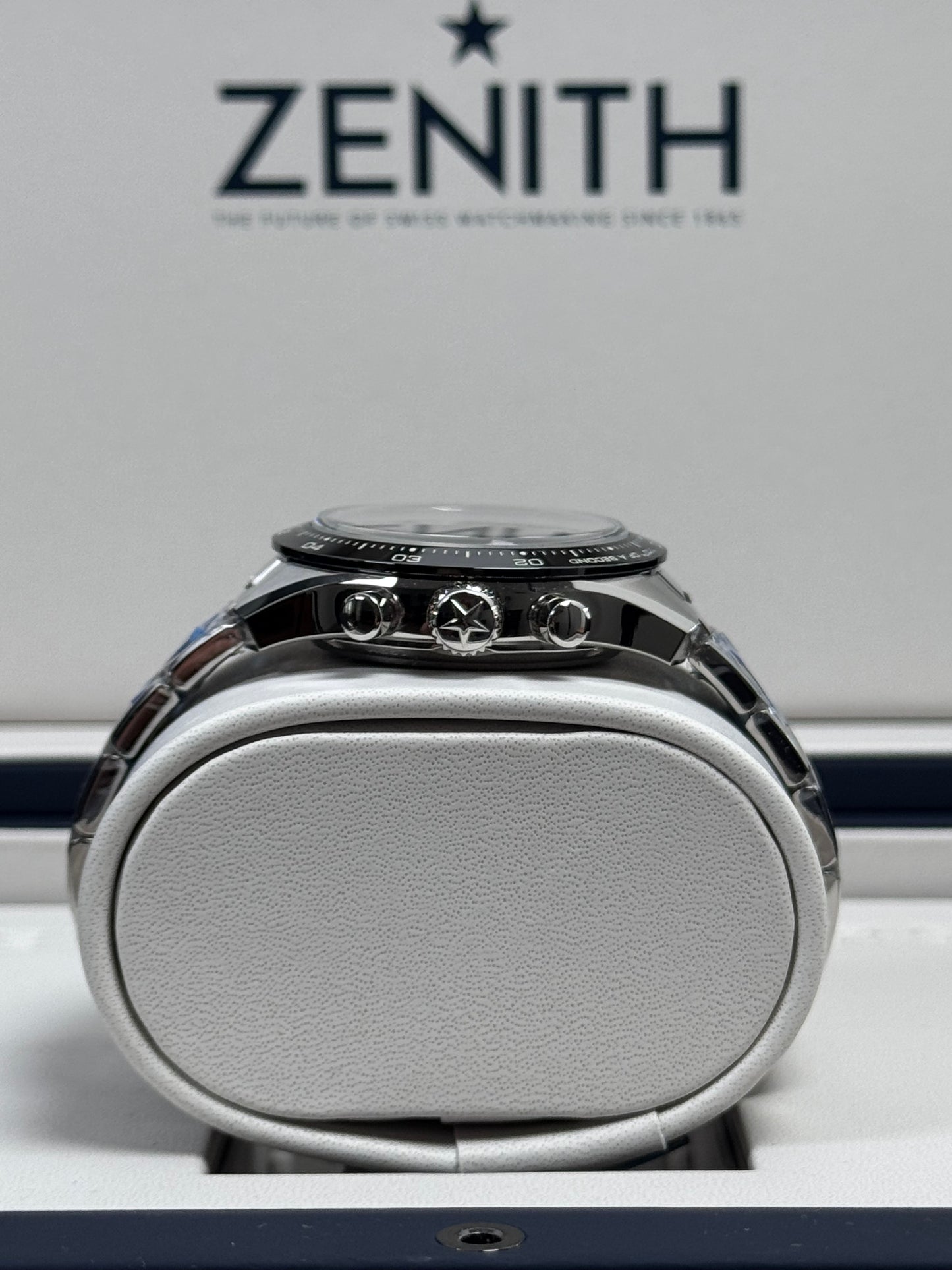 Zenith Chronomaster Sport Weiß / 2025 / Full Set / Neuwertig