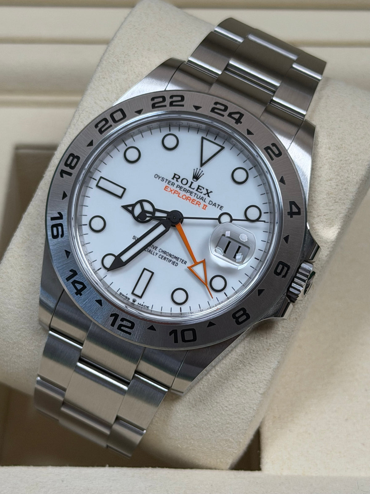 Rolex Explorer II Polar 226570 / 2026 / Full Set / Neuwertig