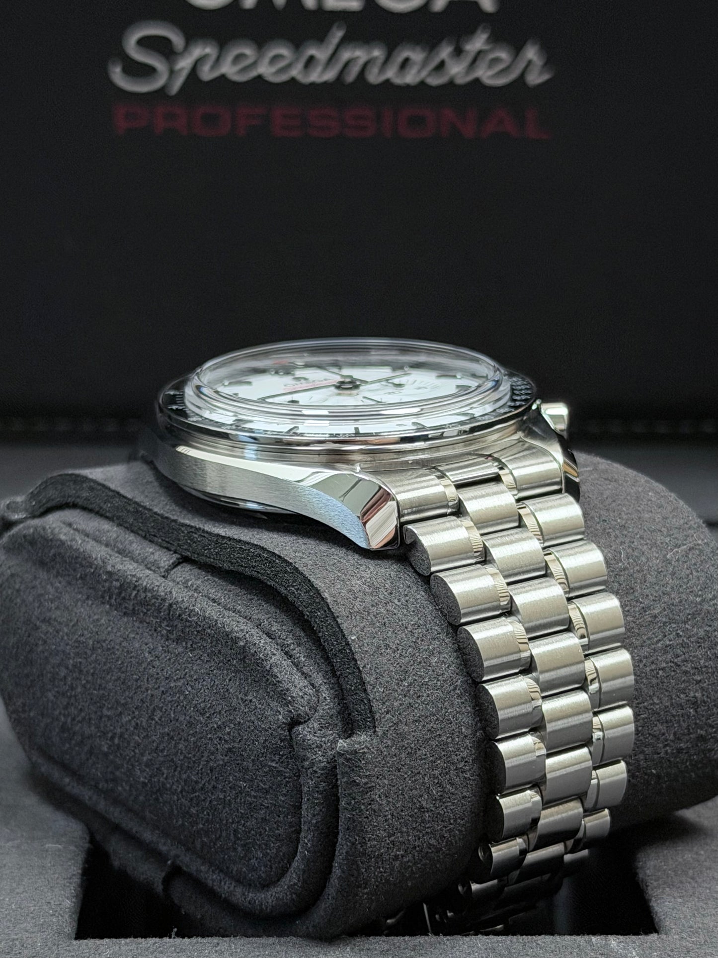 Omega Speedmaster Moonwatch Weiß / 2024 / Full Set / Neuwertig