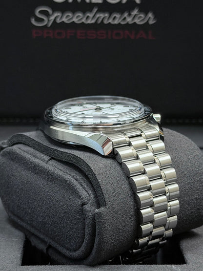 Omega Speedmaster Moonwatch Weiß / 2024 / Full Set / Neuwertig