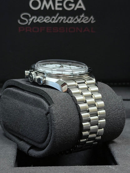 Omega Speedmaster Moonwatch Weiß / 2024 / Full Set / Neuwertig
