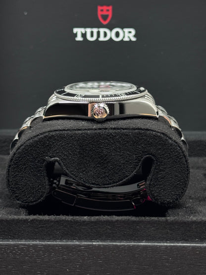 Tudor Black Bay 41 Monochrome / 2024 / Full Set / Neuwertig