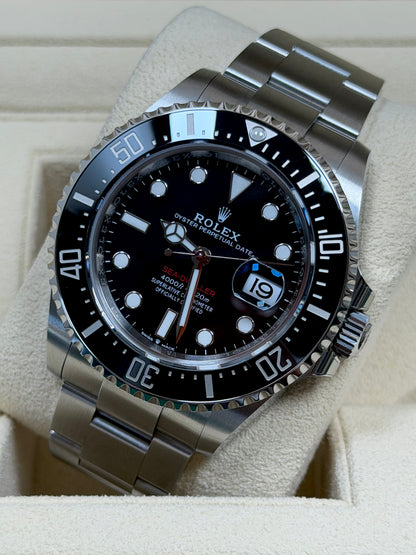 Rolex Sea-Dweller Red 126600 / 2023 / Full Set / Ungetragen