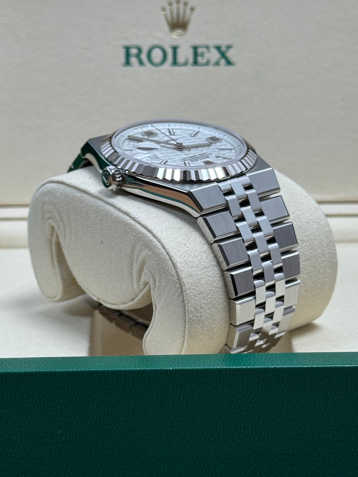 Rolex Land Dweller 40 127334 / 2025 / Full Set / Ungetragen