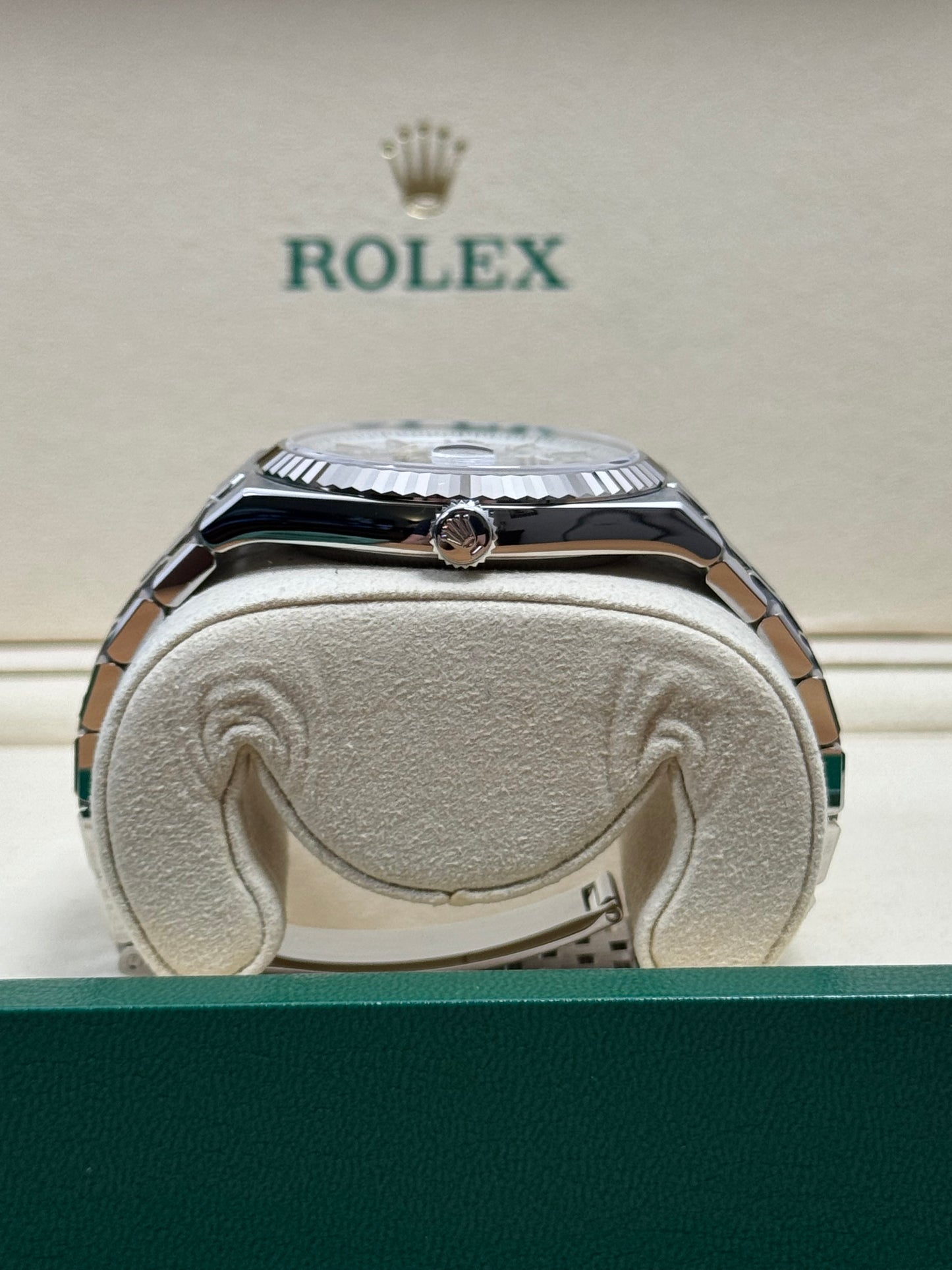 Rolex Land Dweller 40 127334 / 2025 / Full Set / Ungetragen