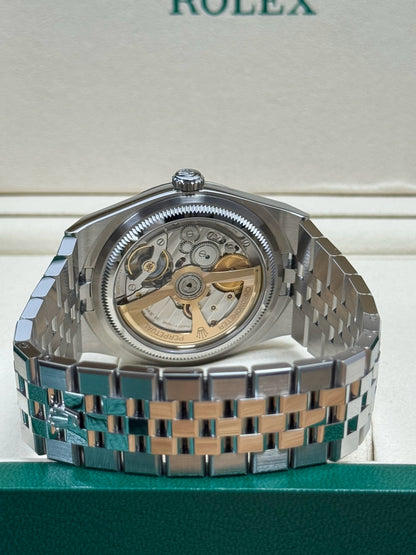 Rolex Land Dweller 40 127334 / 2025 / Full Set / Ungetragen