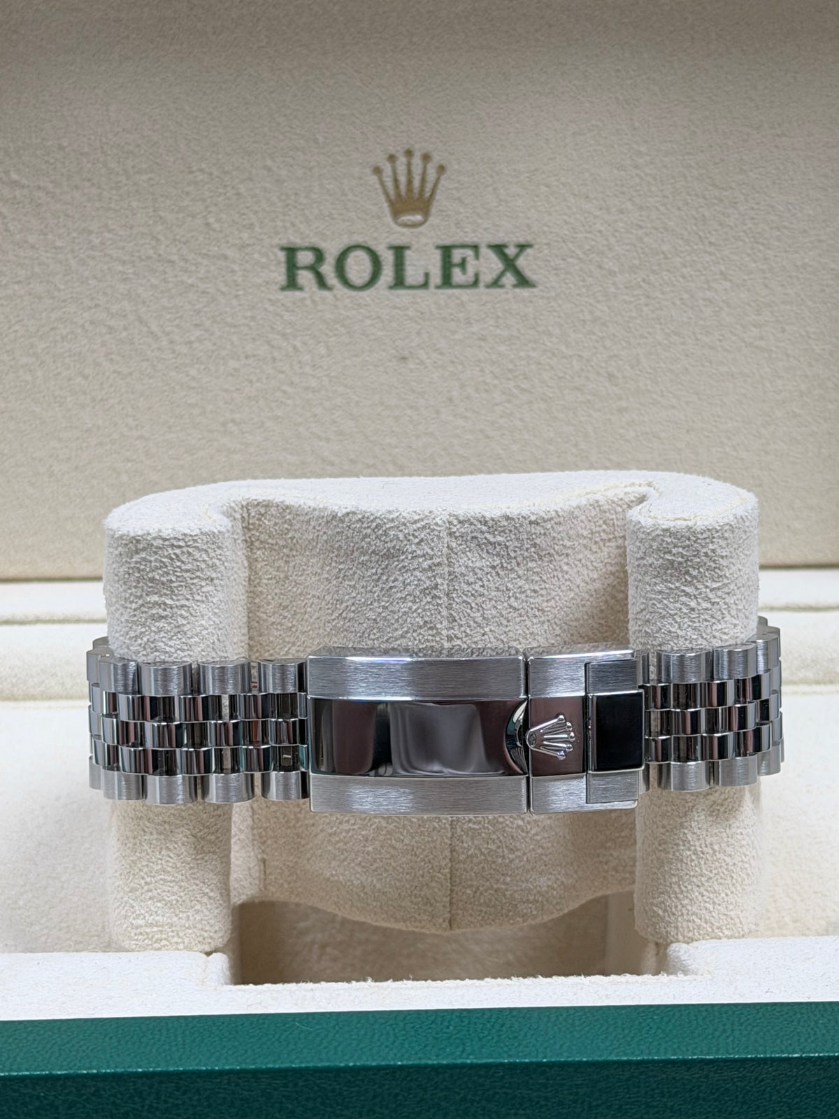 Rolex GMT Master 2 "Batgirl" 126710BLNR / 2024 / Full Set / Top Zustand