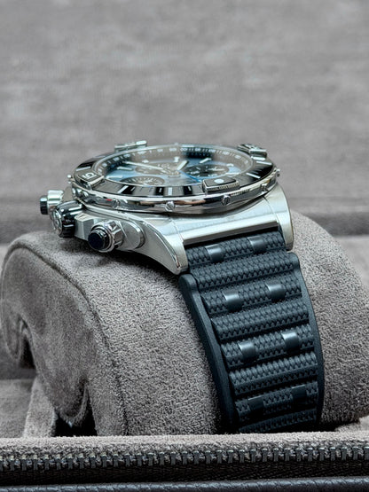 Breitling Super Chronomat B01 44 Ice Blue / 2025 / Full Set / Neuwertig