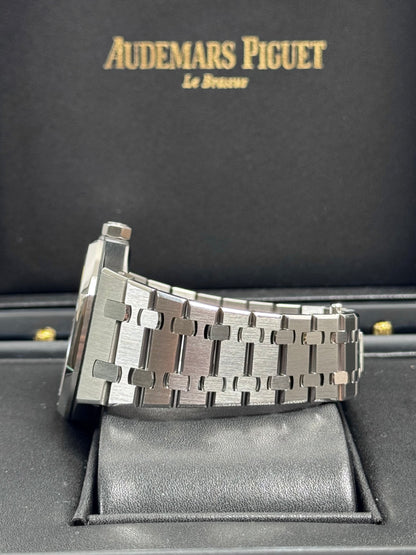 Audemars Piguet Royal Oak 41mm 15400ST / 2013 / Box & Archiv Extrakt / Top Zustand