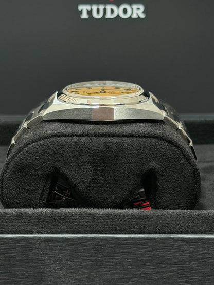 Tudor Monarch / 2026 / Full Set / Top Zustand