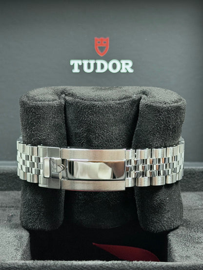 Tudor Black Bay 54 Blue Lagoon / 2025 / Full Set / Top Zustand
