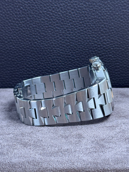 Vacheron Constantin Overseas Dual Time / 2013 / Full Set / Neuwertig