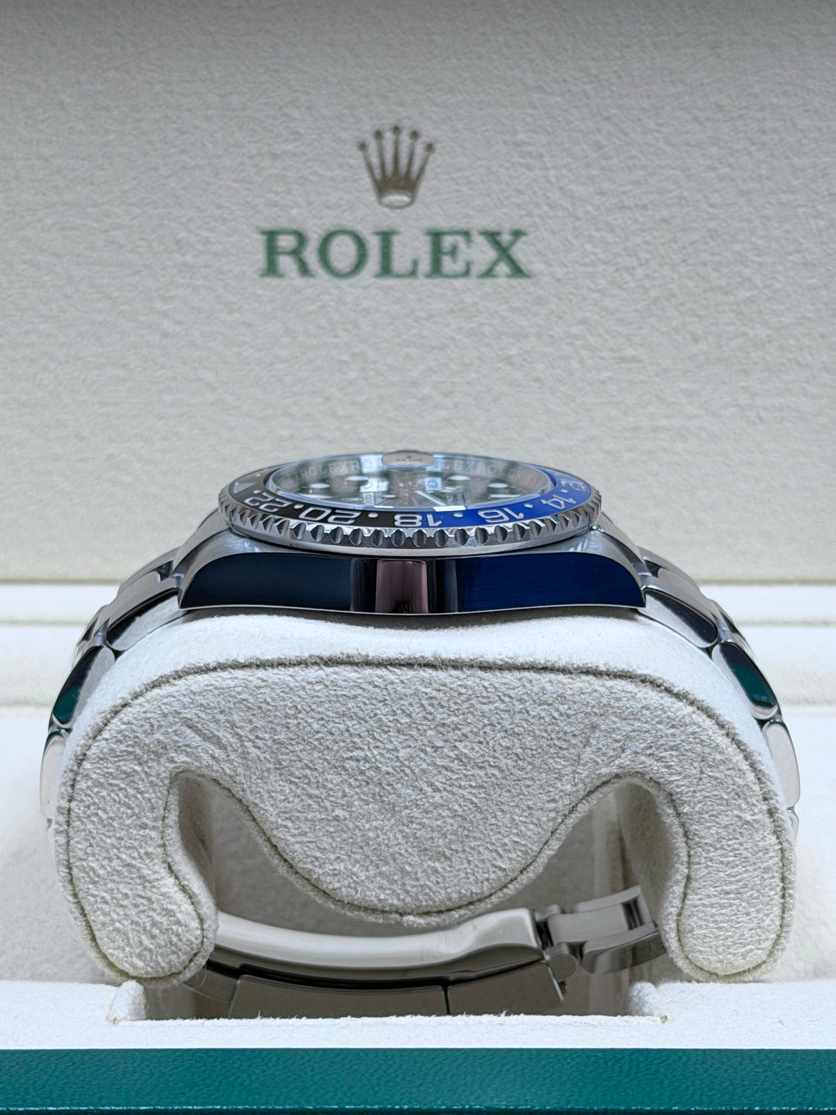 Rolex GMT Master 2 "Batman" 126710BLNR / 2023 / Full Set / Top Zustand