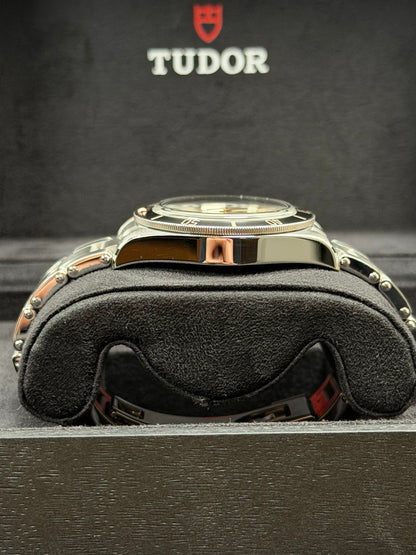 Tudor Black Bay 58 Schwarz / 2021 / Full Set / Top Zustand