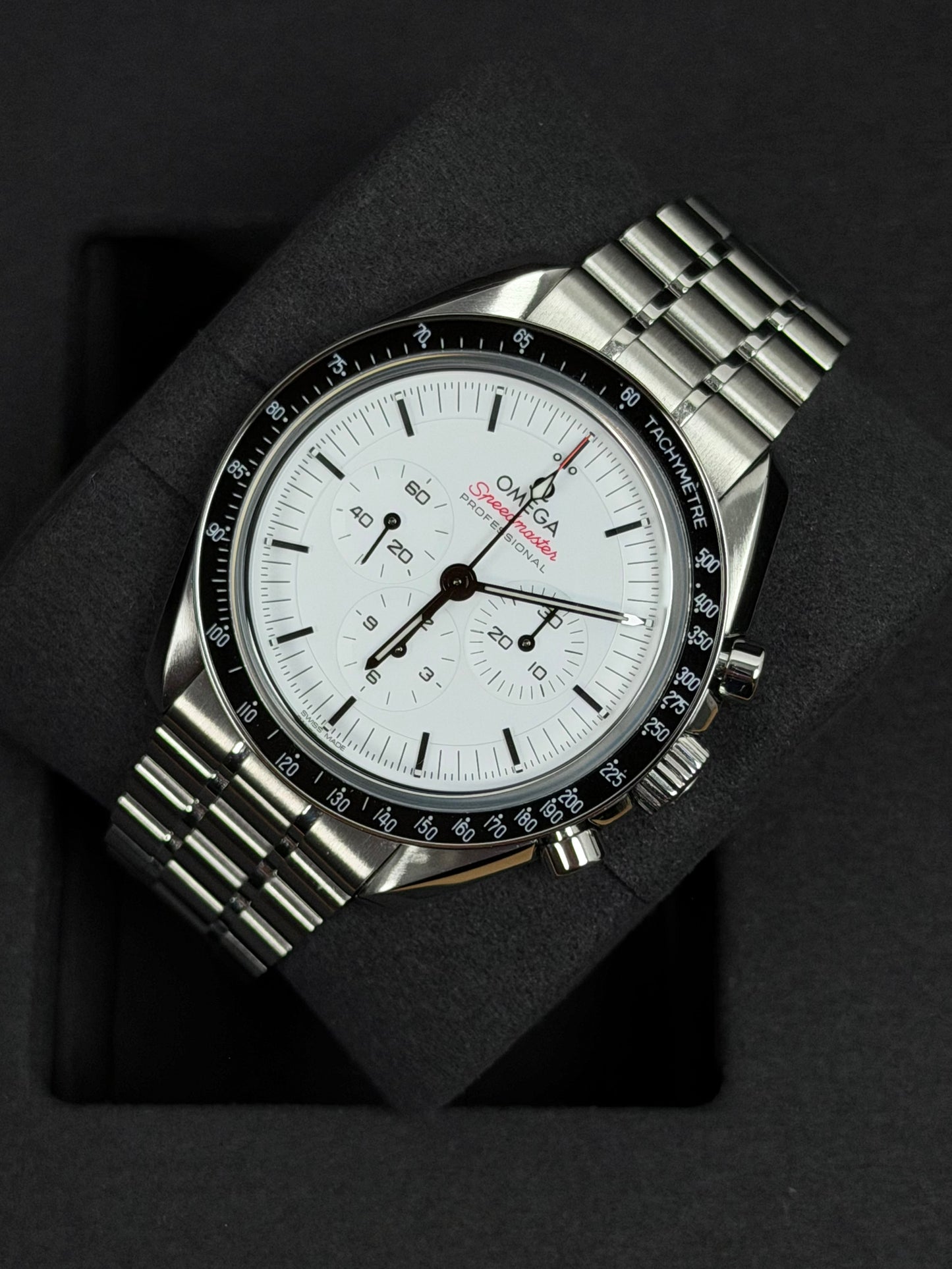 Omega Speedmaster Moonwatch Professional Weiß / 2025 / Full Set / Neuwertig