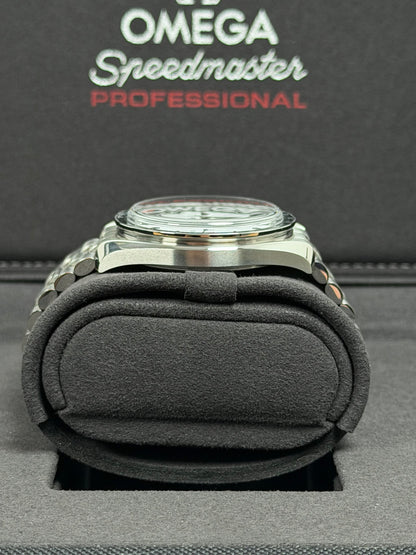 Omega Speedmaster Moonwatch Professional Weiß / 2025 / Full Set / Neuwertig