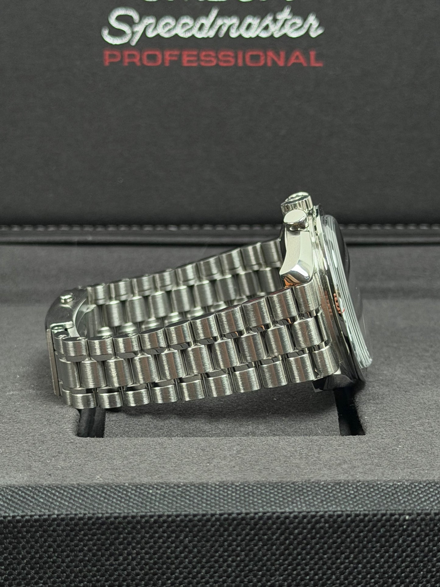 Omega Speedmaster Moonwatch Professional Weiß / 2025 / Full Set / Neuwertig