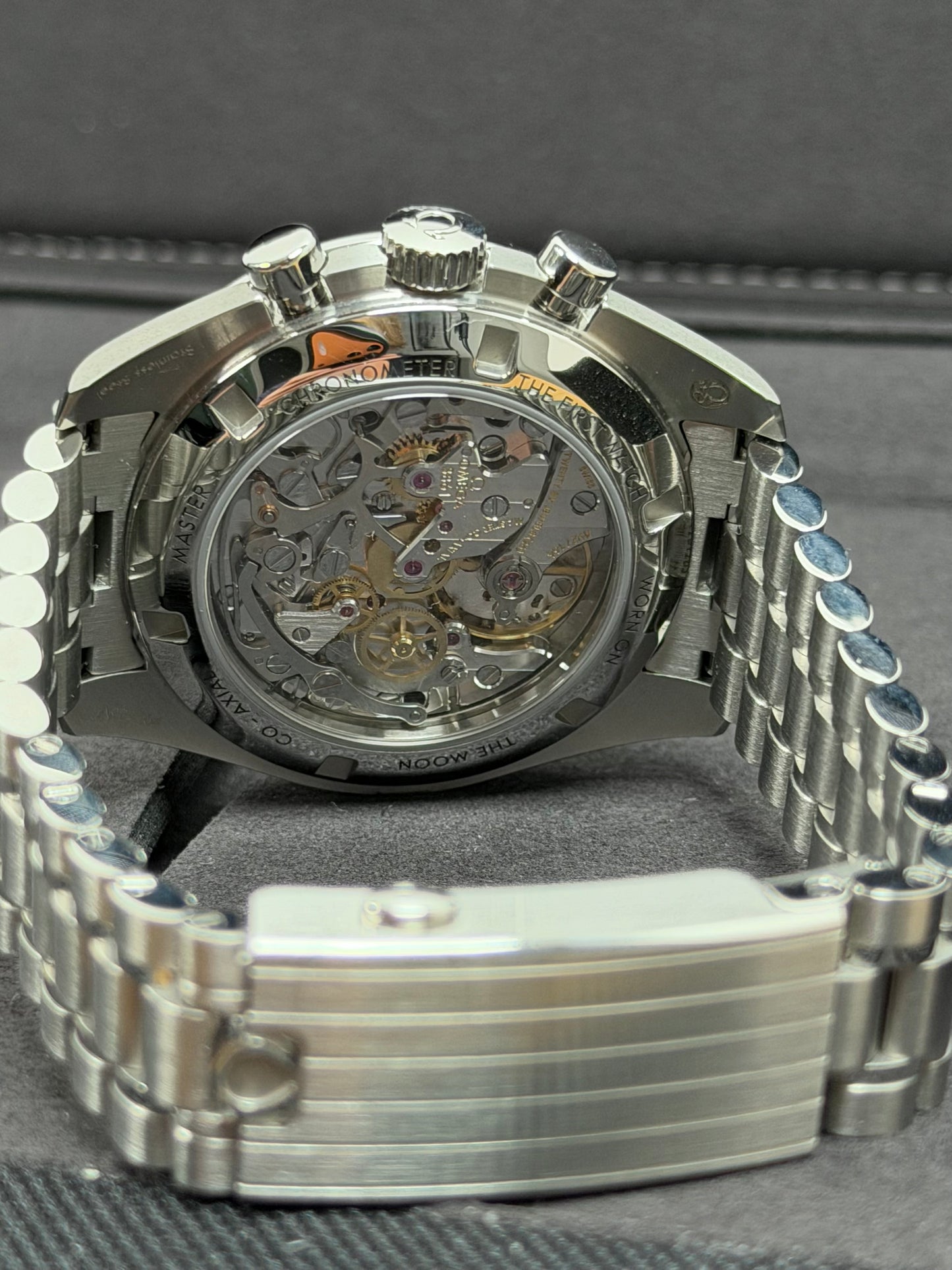 Omega Speedmaster Moonwatch Professional Weiß / 2025 / Full Set / Neuwertig