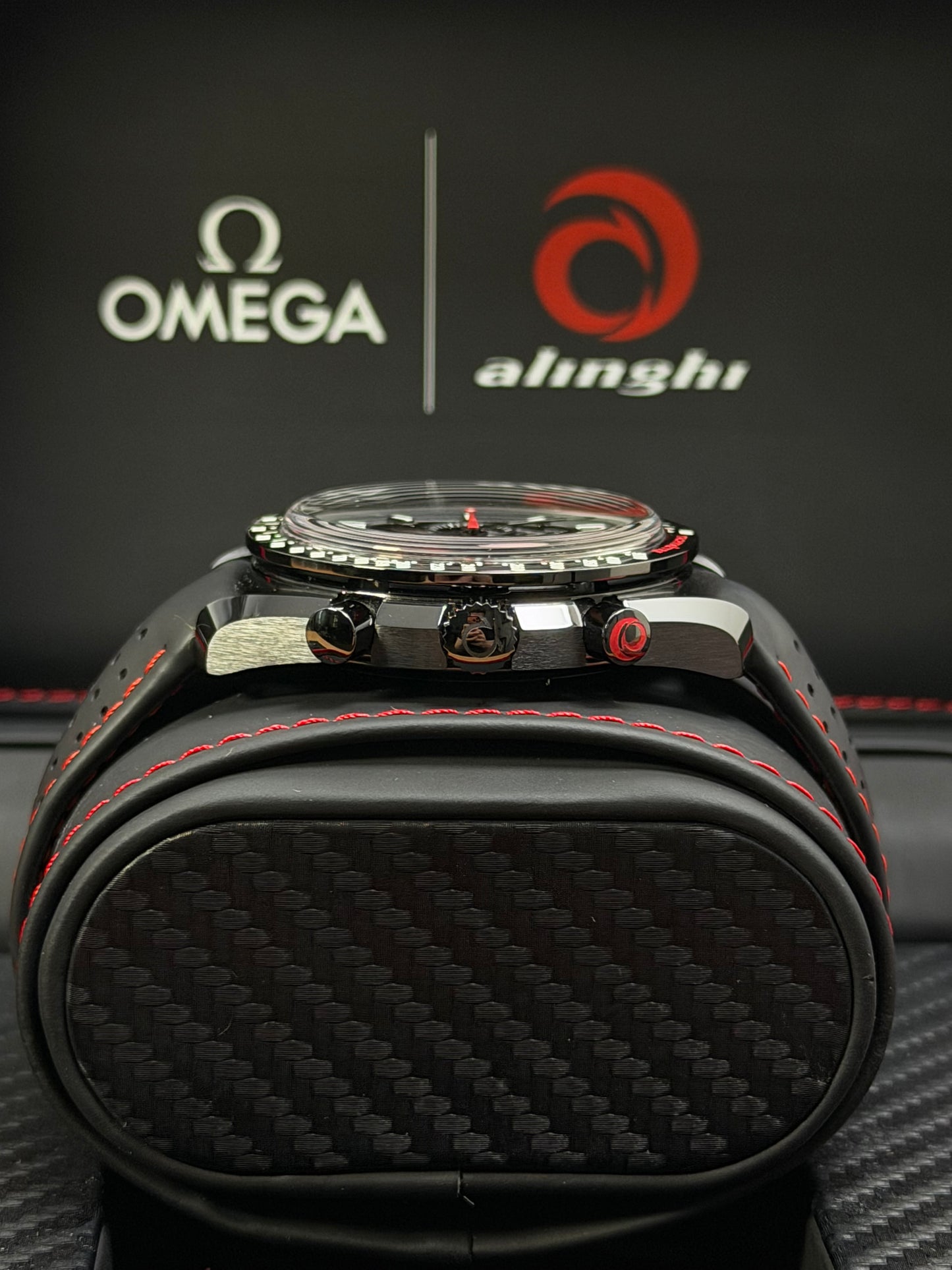 Omega Speedmaster Dark Side Of The Moon "Alinghi" / 2022 / Full Set / Neuwertig