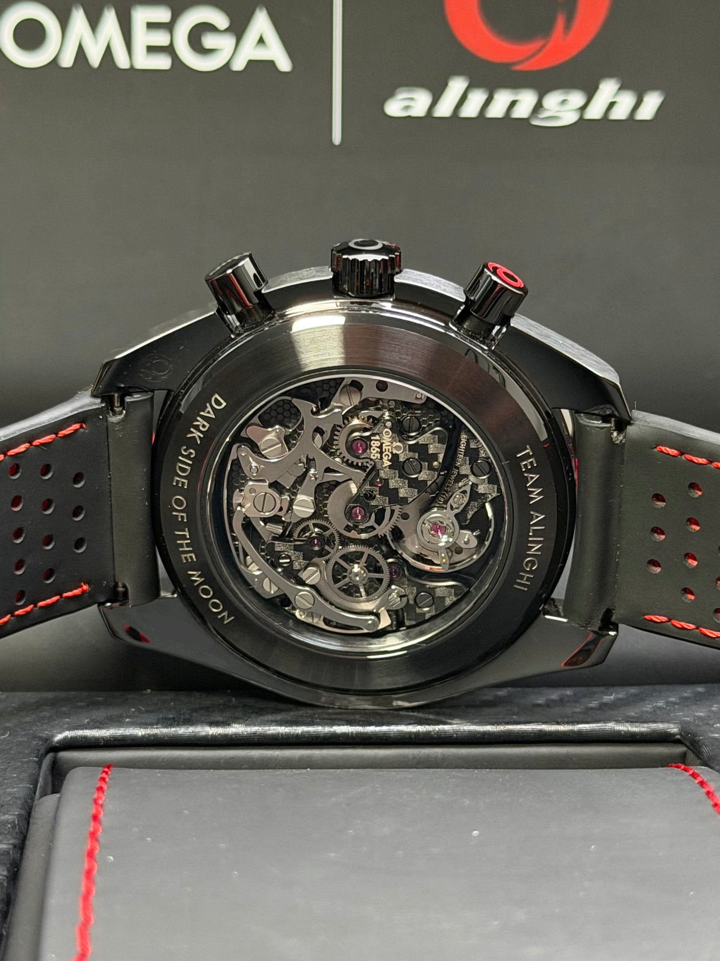 Omega Speedmaster Dark Side Of The Moon "Alinghi" / 2022 / Full Set / Neuwertig