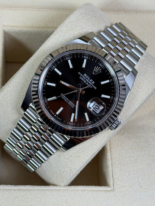 Rolex Datejust 41 126334 Schwarz / 2024 / Full Set / Top Zustand