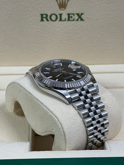 Rolex Datejust 41 126334 Schwarz / 2024 / Full Set / Top Zustand