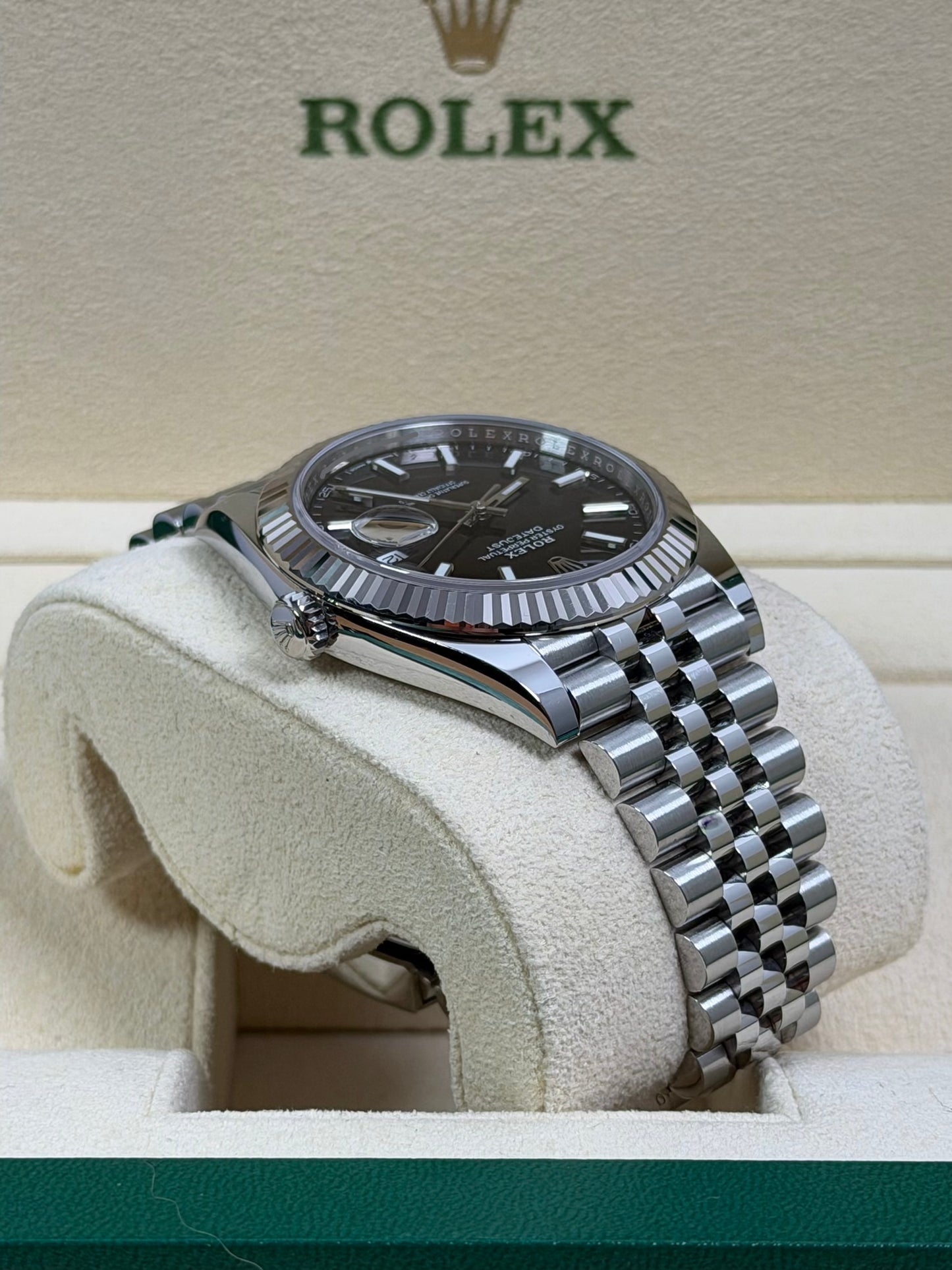 Rolex Datejust 41 126334 Schwarz / 2024 / Full Set / Top Zustand