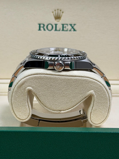 Rolex Submariner Date 41 126610LN / 2025 / Full Set / Neuwertig