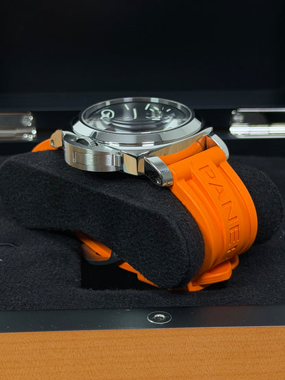 Panerai Luminor Base Logo PAM01084 / 2020 / Full Set / Sehr gut