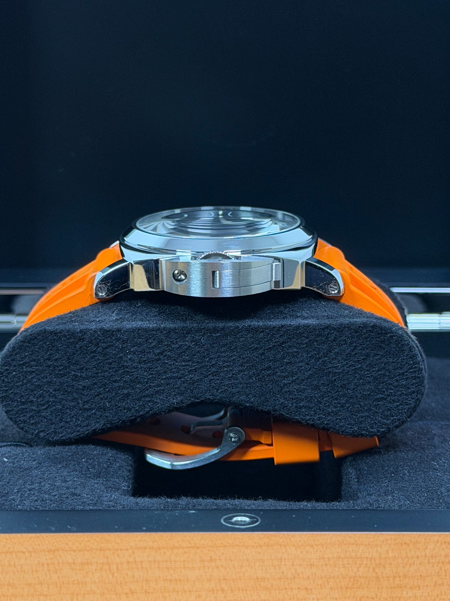 Panerai Luminor Base Logo PAM01084 / 2020 / Full Set / Sehr gut