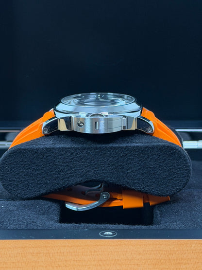 Panerai Luminor Base Logo PAM01084 / 2020 / Full Set / Sehr gut