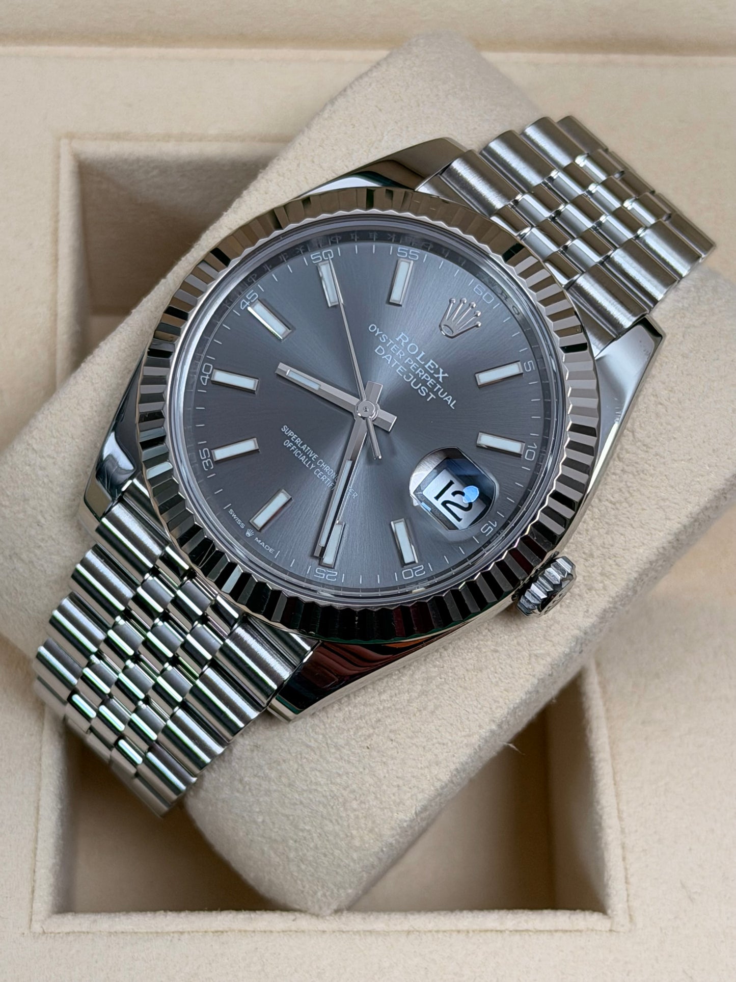 Rolex Datejust 41 126334 Rhodium / 2021 / Full Set / Top Zustand