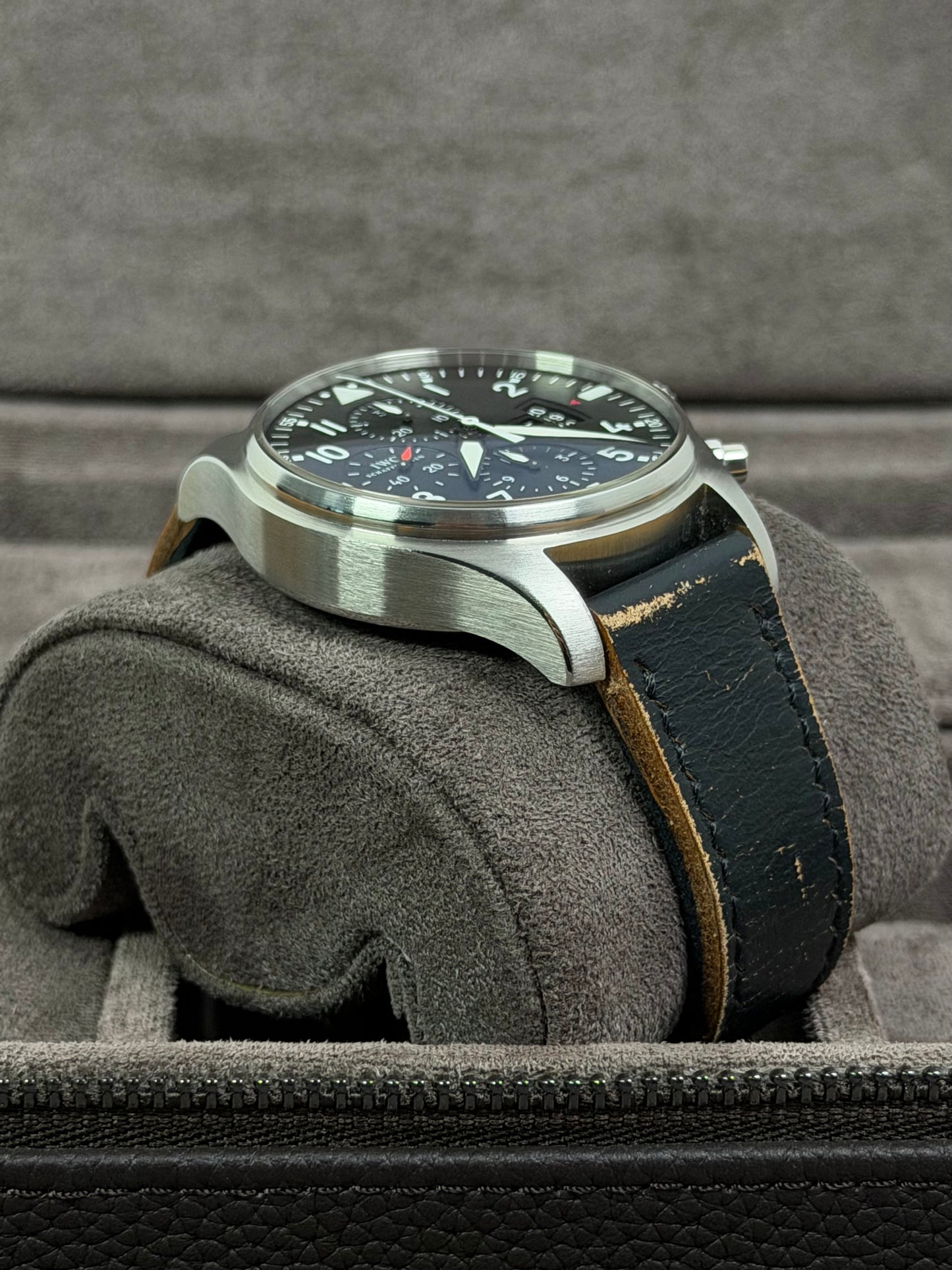 IWC Fliegeruhr Chronograph 43 / IWC Servicepapiere 2025 / Top Zustand